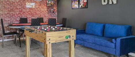 غرفة الألعاب