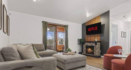 Hot Tub - King Suite - Game Room - Large Groups