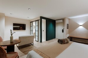 Apartment | 1 bedroom, Internet - w Lotf Mountain View Low Floor (Medellín)