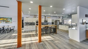 منزل (5 Bedrooms) | المنشأة من الداخل