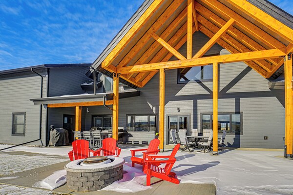 Modern & Spacious Luxe Home In Remote Fort Peck! - Montana