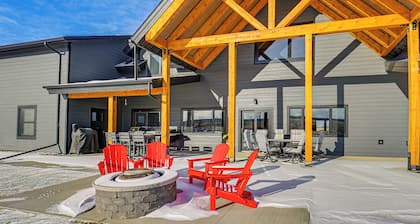 Modern & Spacious Luxe Home in Remote Fort Peck!