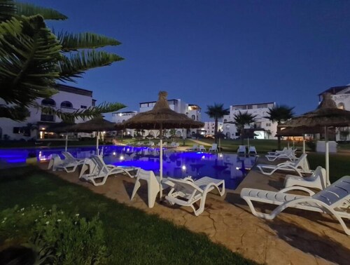 Enjoy a unique stay in the center of Cabo Negro - Apartment with swimming pool 