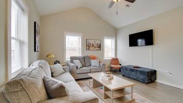 Rumah (3 Bedrooms) | Bagian depan properti