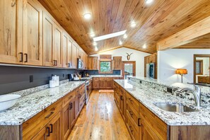 House (4 Bedrooms) | Interior - Short Drive to Itasca State Park - Waterfront Home (Park Rapids)