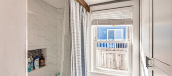Walk to Beach: Water-view Abode in Portsmouth!