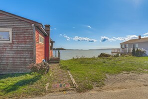 Cottage (2 Bedrooms) | Interior - Walk to Beach: Water-view Abode in Portsmouth! (Portsmouth)