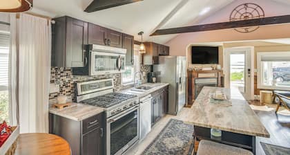 Walk to Beach: Water-view Abode in Portsmouth!