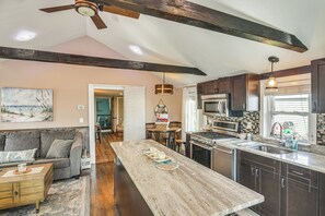 Cottage (2 Bedrooms) | Intérieur