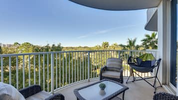 Apartment (2 Bedrooms) | Bahagian dalam