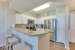 Interior - Walk to White-sand Beach: Resort Condo in Destin! (Destin)