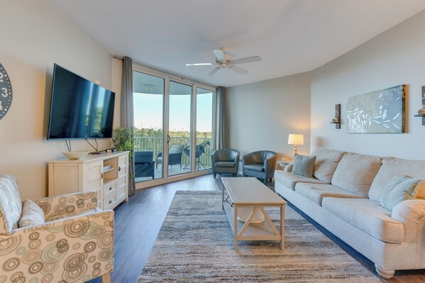 Interior - Walk to White-sand Beach: Resort Condo in Destin! (Destin)