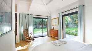 5 slaapkamers, reisbedje, gratis wifi, beddengoed