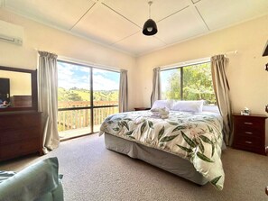 5 Schlafzimmer, Bügeleisen/Bügelbrett, kostenloses WLAN, Bettwäsche