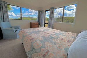 5 habitaciones, tabla de planchar con plancha y wifi gratis
