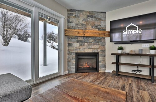 The Forest Fun Suite at Killington Center: 2RM/2BA Condo. Pool. Bus. Discounted Ski Rentals!