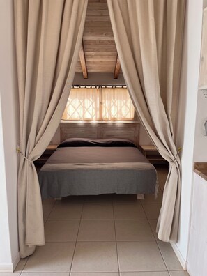 Basic Studio, Balcony, Partial Sea View | Free cribs/infant beds, free rollaway beds, free WiFi, bed sheets