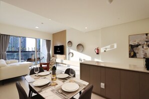 تناول الطعام