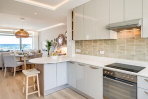 Huis | 2 slaapkamers, een bureau, snel internet