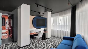 TRIBE MAX | Premium bedding, memory foam beds, in-room safe, blackout drapes