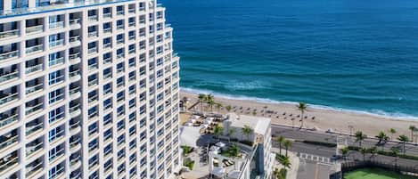 Condo (0 Bedroom) | Interior