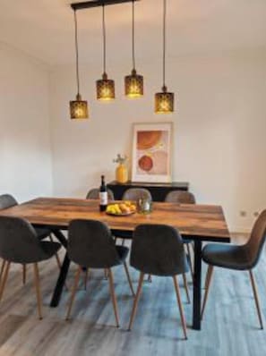 Dining - Bay Golf House (with a terrace and a large garden) (Cascais)
