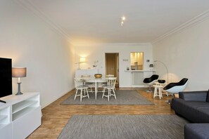 Apartment | Living area - Flat in Blankenberge Near the Beach Pier (Blankenberge)