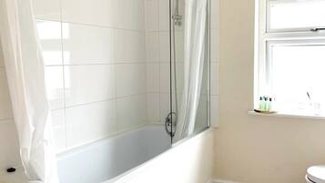 House | Bathroom | Shower, towels