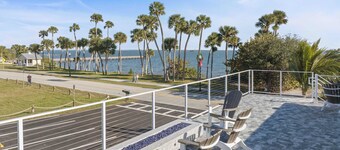 Cozy Condo in Sebastian!