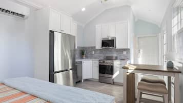 1 chambre, bureau, Wi-Fi, draps fournis