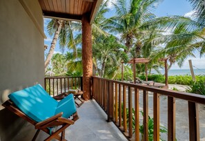Condo, 3 Bedrooms | Property grounds