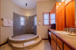 Bathroom - Indigo Belize 5a 3 Bedroom Condo (San Pedro)