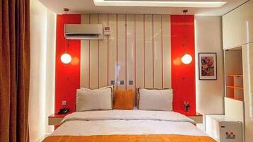 Comfort-Zimmer, Balkon, Stadtblick