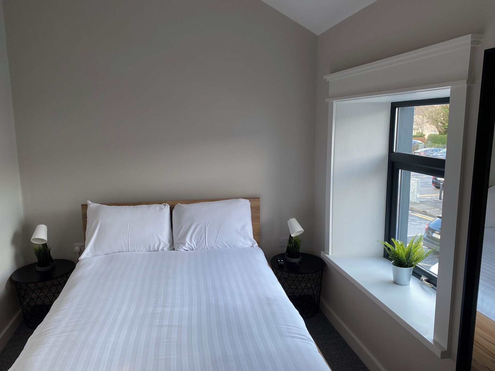 3 quartos, escrivaninha, ferros/tábuas de passar roupa, Wi-Fi