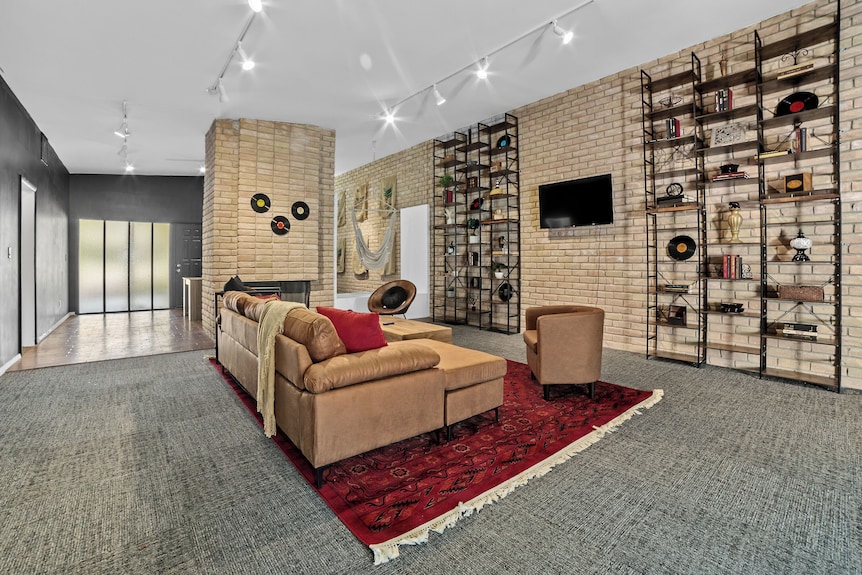 Spacious 4 Bedroom In The Heart Of Tulsa - Tulsa, OK