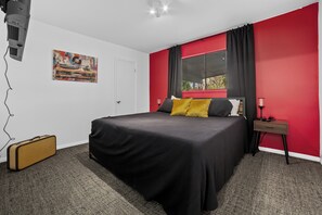 4 bedrooms, iron/ironing board, travel cot, free WiFi - A Harmonious Escape in Tulsa (Tulsa)