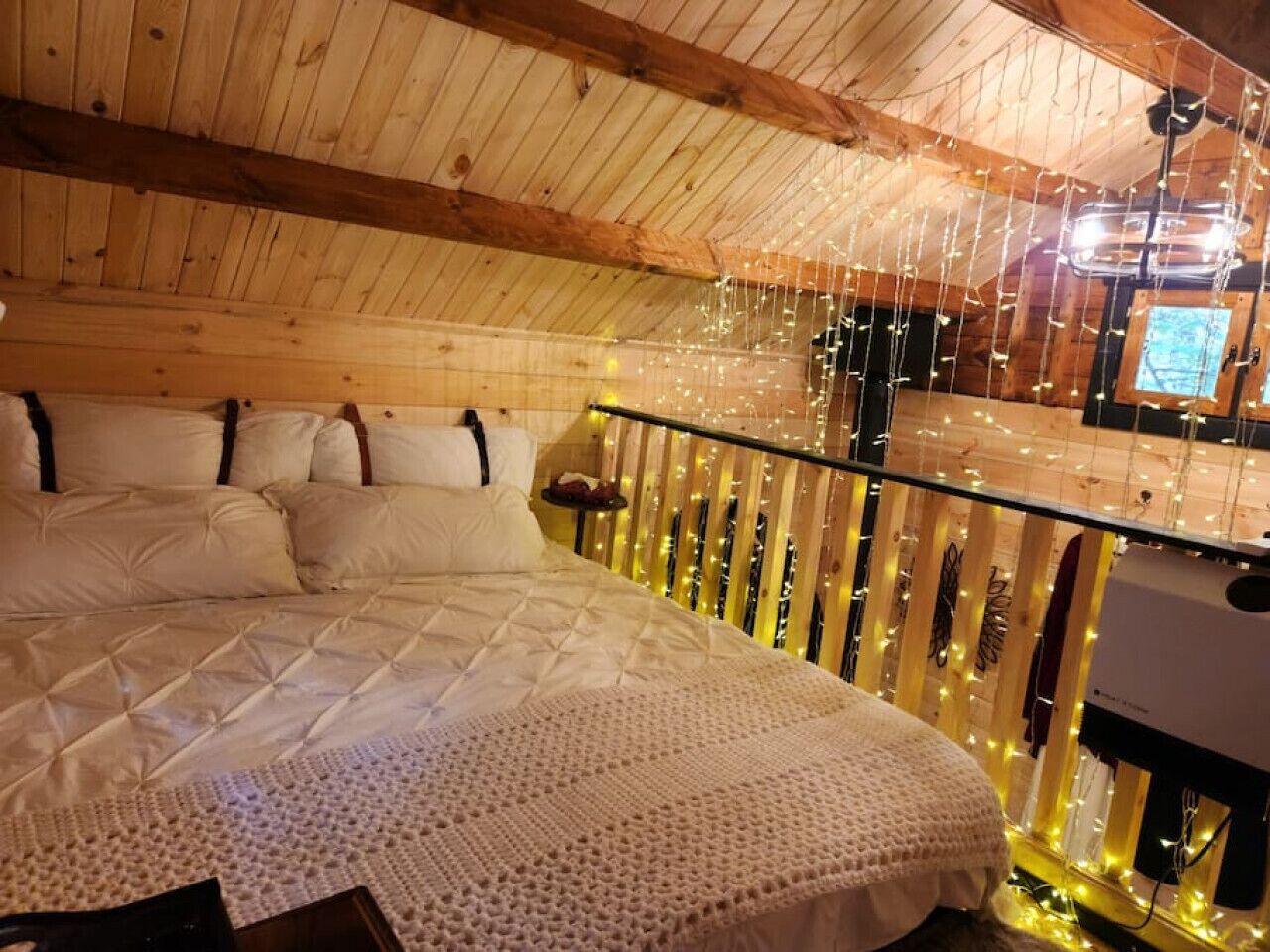 1 soveværelse, skrivebord, strygejern/strygebræt, weekendseng