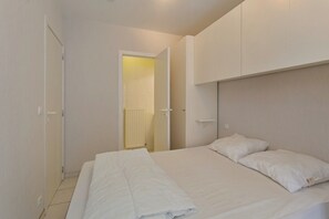 2 bedrooms, iron/ironing board - Villanelli Apartment In Blankenberge (Blankenberge)