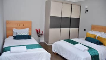 2 bedrooms, soundproofing, iron/ironing board, free WiFi