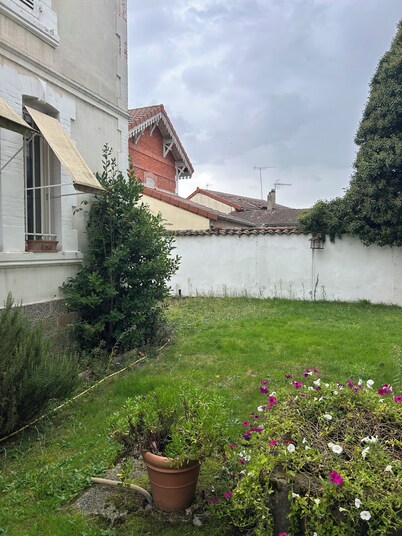 Villa "Belle Époque" - sleeps 18 FEURS (42)