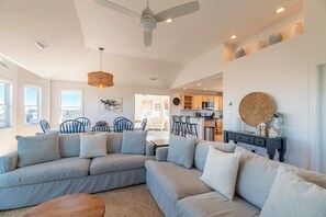 TV - C9261 Blue Moon. 4x4 Beach, Ocean View, Pool, Hot Tub, Rec Room, Pool Table! (4x4 - Carova NC)