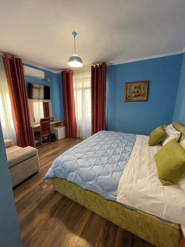 Deluxe Double or Twin Room, 1 Queen Bed, No. 5