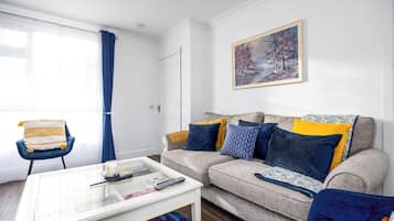 Smart TV, computer monitors