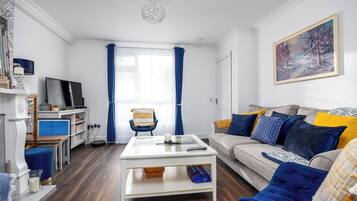 Smart TV, computer monitors