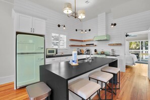 Fridge, microwave, oven, stovetop - Incredible Coastal Getaway w/ Private Pool Near Sav + Beach by Lucky Savannah (Thunderbolt)