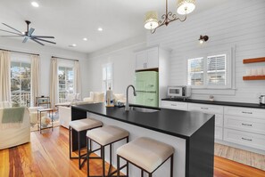 Fridge, microwave, oven, stovetop - Incredible Coastal Getaway w/ Private Pool Near Sav + Beach by Lucky Savannah (Thunderbolt)