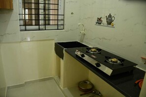 Refrigerador, utensilios de cocina