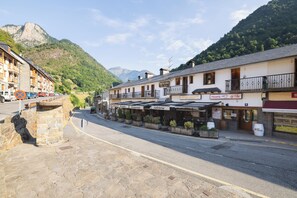 Exterior - HOSTAL LOS VALLES  (Bielsa)