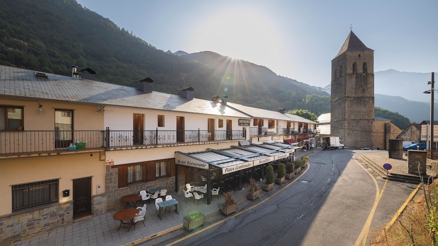 HOSTAL LOS VALLES