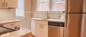 Luxury On Main / East